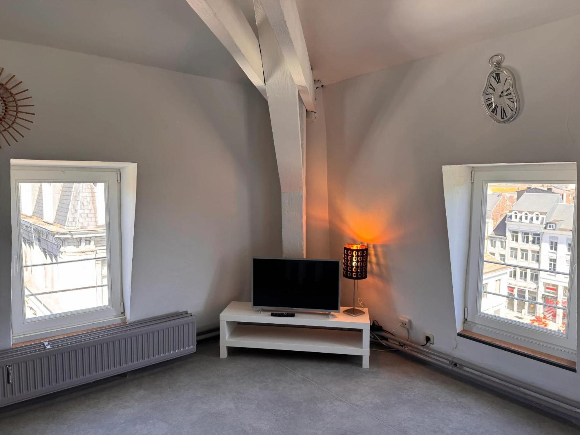 Charming Apartment In Liege City Centre With Parking Included מראה חיצוני תמונה